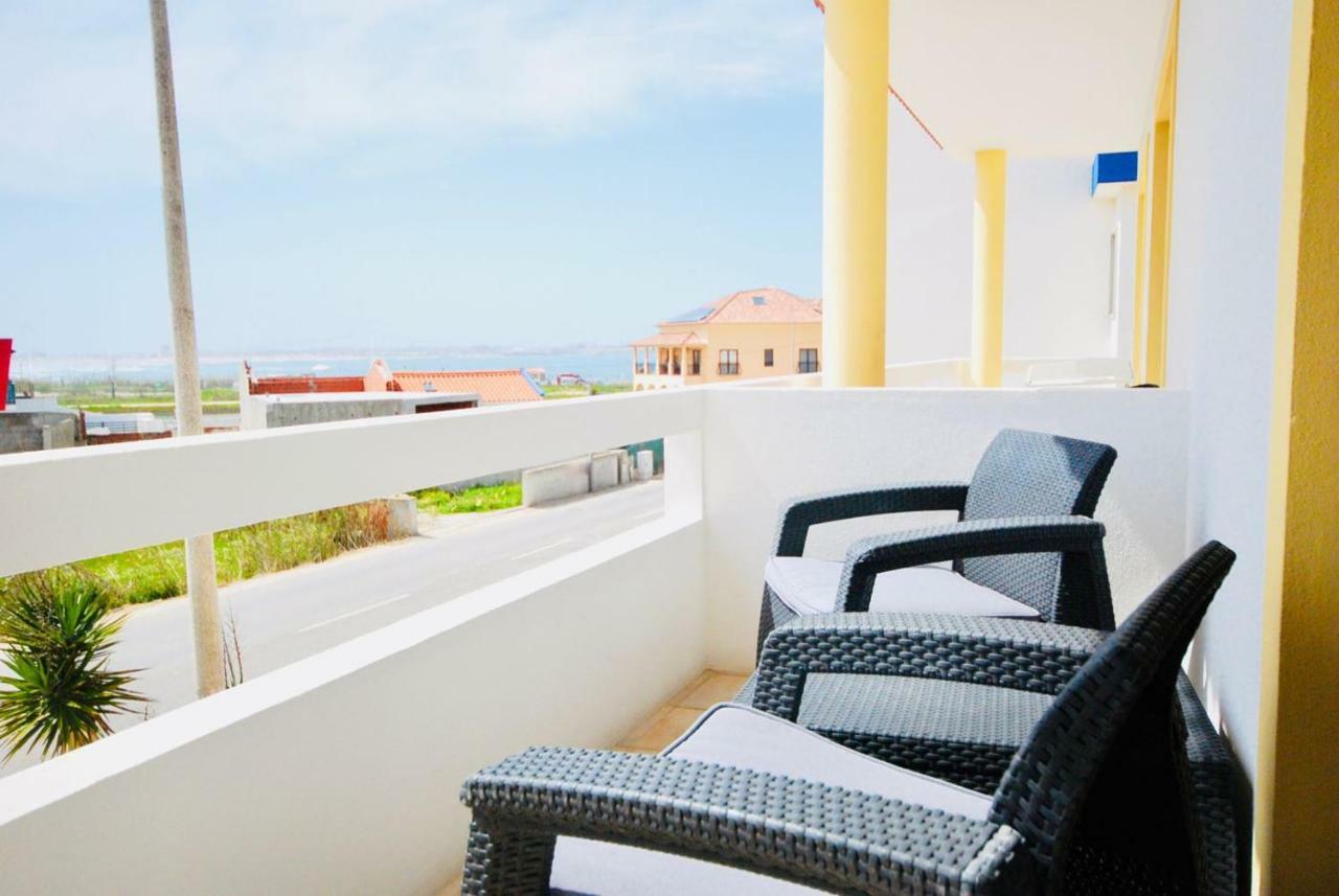 Catarina House - Baleal Beach, Balcony, Pool Ferrel  Kültér fotó